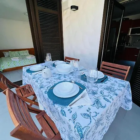 Bungamerica - Costa Adeje 플라야데라스아메리카스